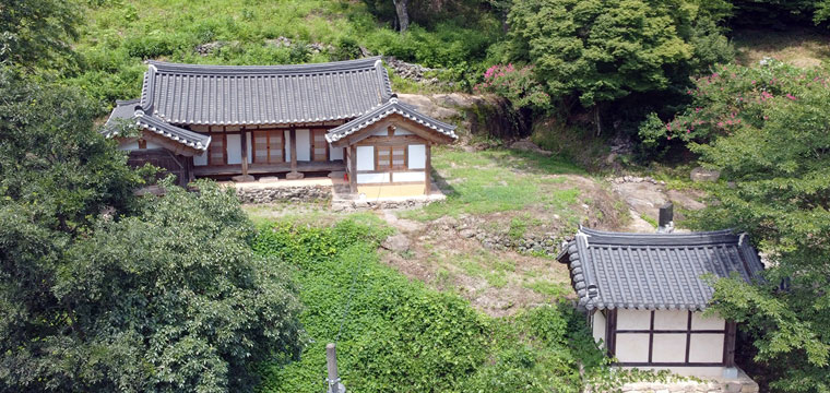 삼지재